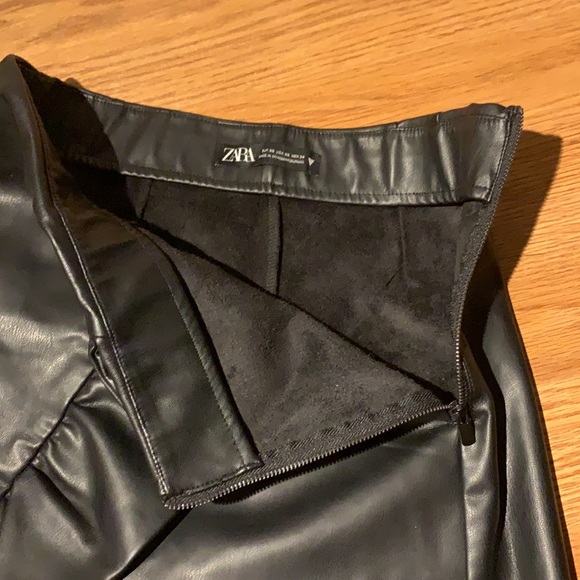 Black leather shorts - Picture 2 of 4